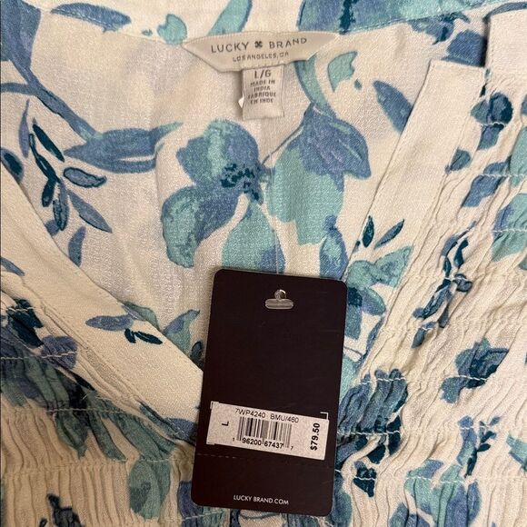 Lucky Brand Blue‎ and White Floral Blouse - Picture 8 of 10